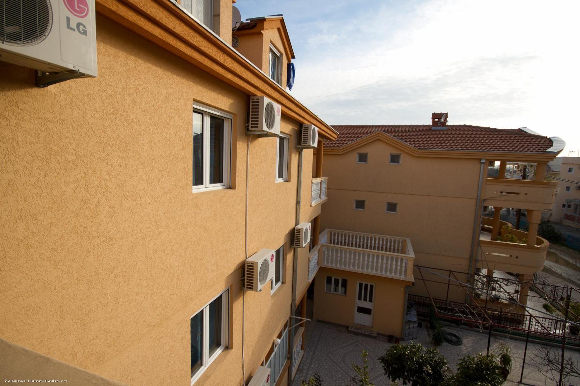Apartments Dalila Ulcinj Eksteriør billede