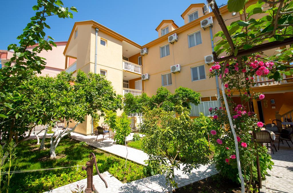 Apartments Dalila Ulcinj Eksteriør billede